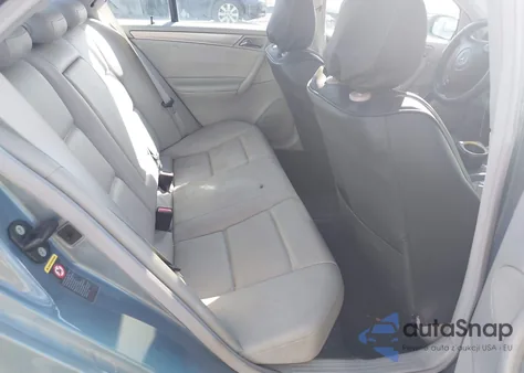 2005 Mercedes-Benz C 230 Kompressor Sport z USA, uszkodzony, nr VIN WDBRF40JX5F715599